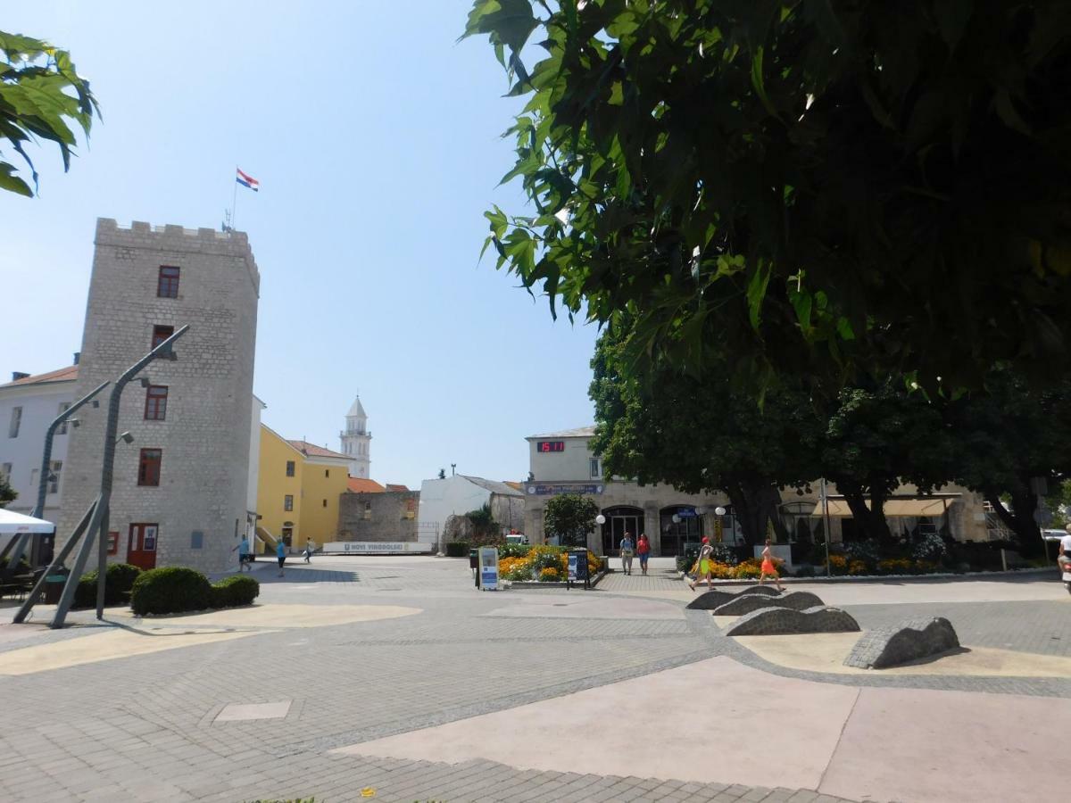 Studio Apartman Old Town نوفي فينودولسكي المظهر الخارجي الصورة