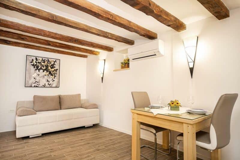 Studio Apartman Old Town نوفي فينودولسكي المظهر الخارجي الصورة
